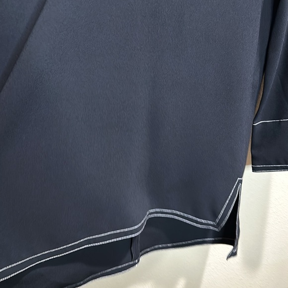 NWT Zara XS button accent blouse - Picture 2 of 9